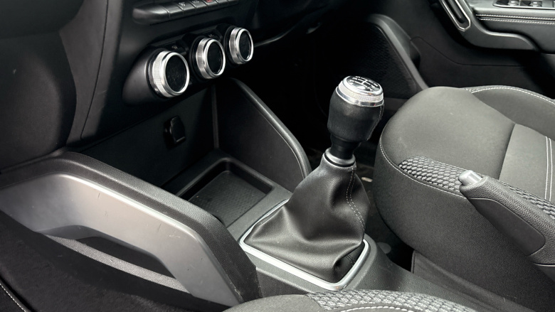 Dacia Duster 1.6 SCe Prestige 5dr Petrol Estate